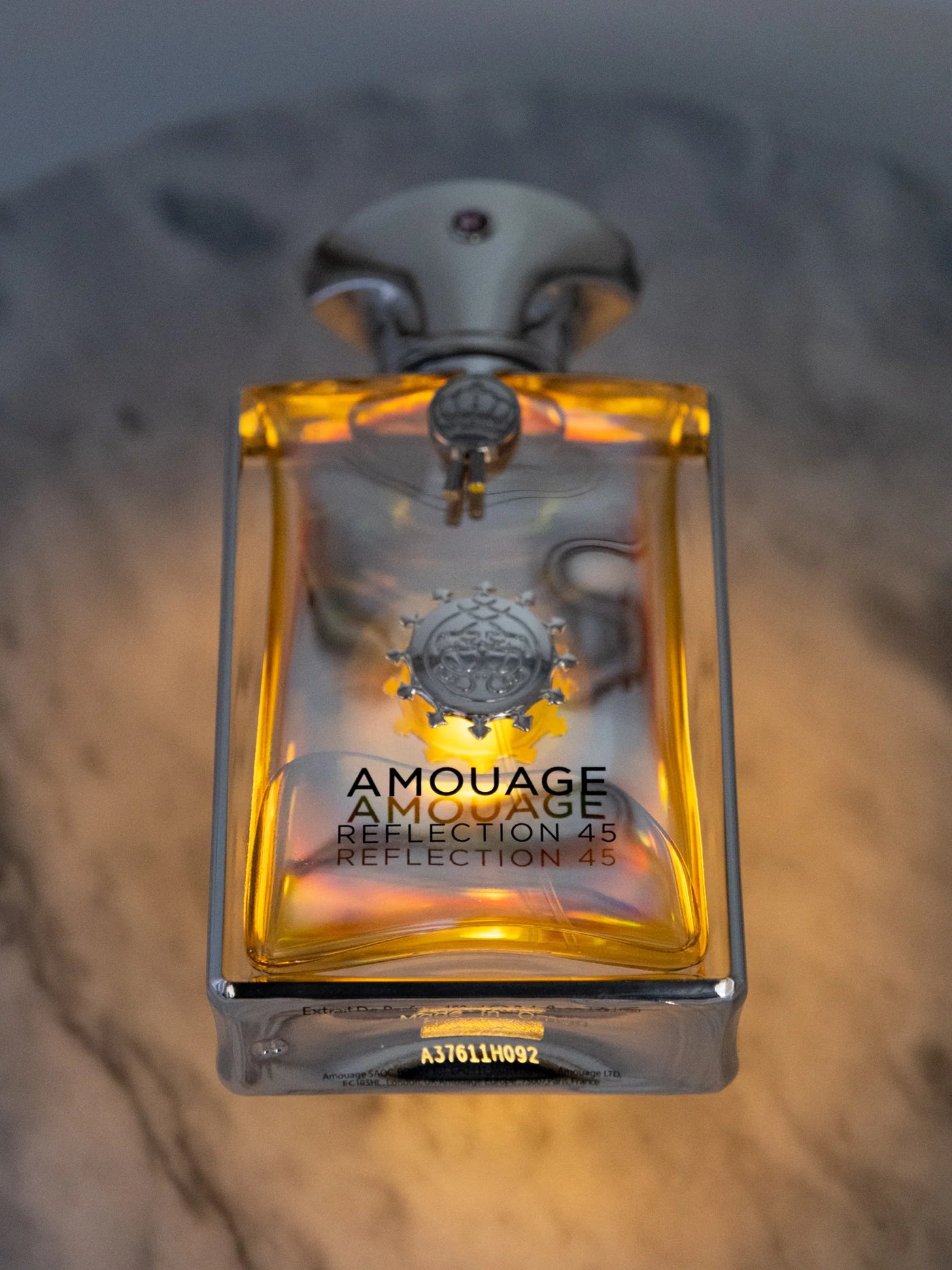 Amouge Reflection 45 Sample